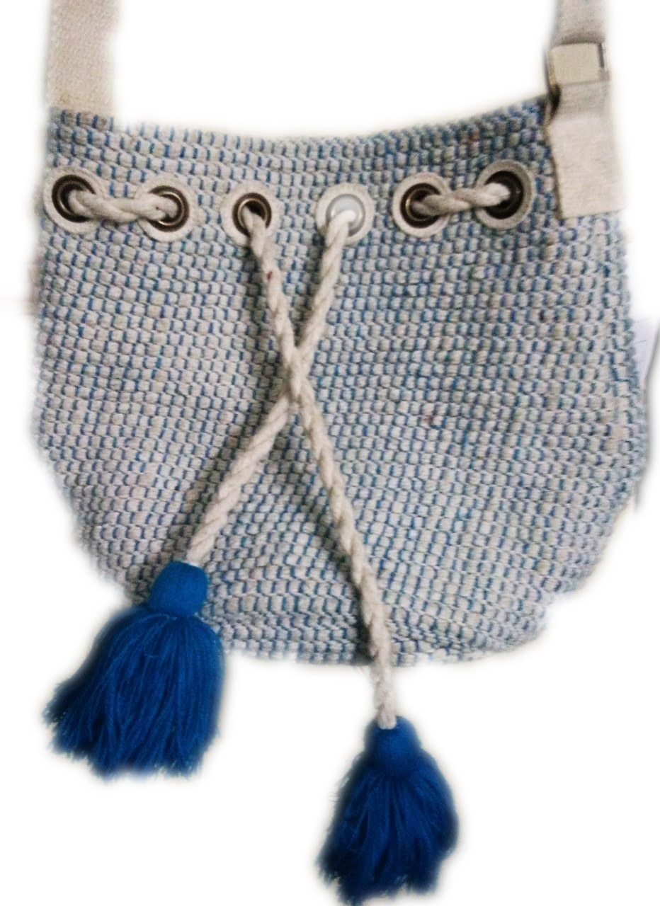Drawstring knitted shoulder bag with tassels