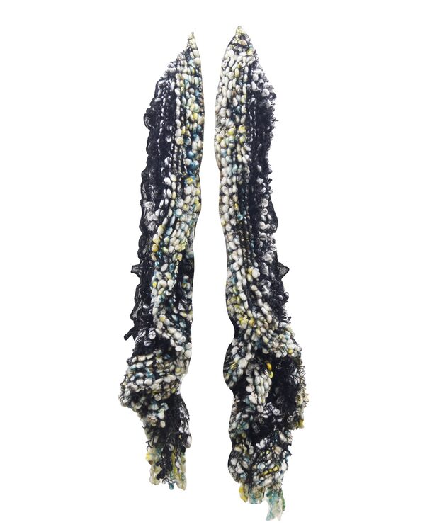 Marinblå och vit stickad scarf med fransar