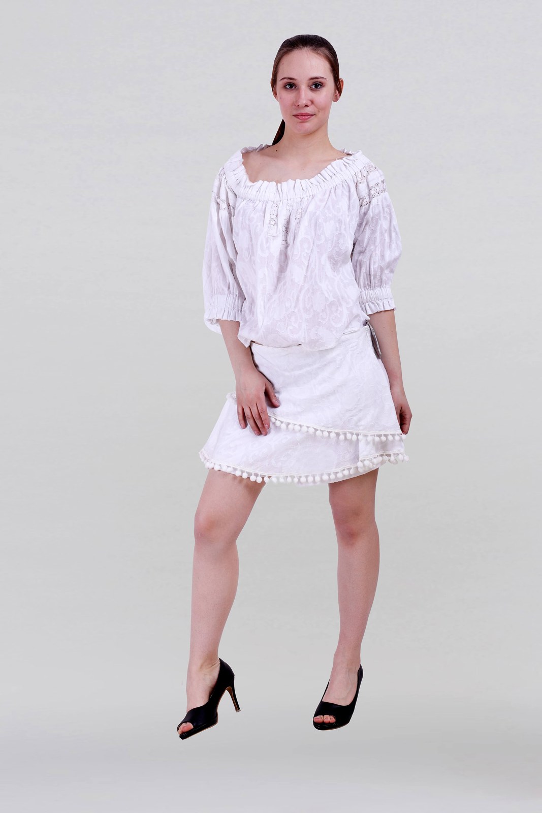 White cotton jacquard top with embroidered lace detail