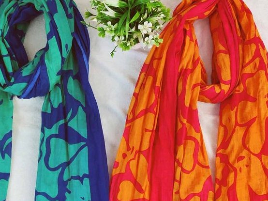 Bold floral print cotton scarves in two colourways, made by KK Fashion Exports in Noida, Indie