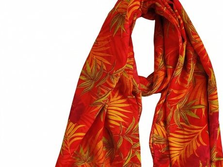 Tropical leaf print scarf in cotton handfeel, made by KK Fashion Exports in Noida, Indie